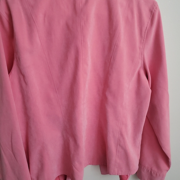 Top - Picture 4 of 8